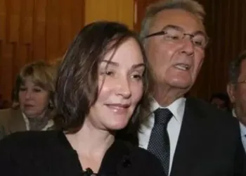 Aslı Baykal: “İyi ki Erdoğan var”