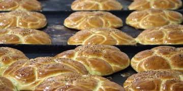 Ramazan çöreği geleneği yaşatılıyor