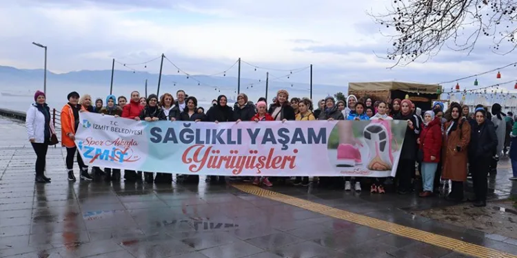 Kadınlar sağlıklı yaşam için yürüdü