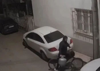 Bursa’da pişkin hırsız güvenlik kameralardan kaçamadı