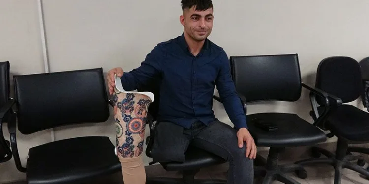 Protez bacağı enkazda kalmıştı, yenisi takıldı