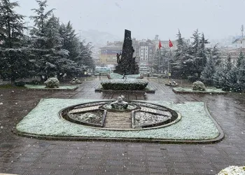 Kastamonu’da kar yağışı etkili oluyor