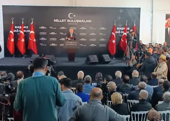 “Konutlar depremzedelere ücretsiz verilecek”