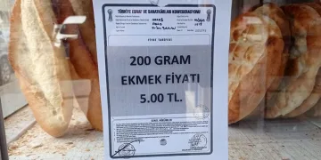 Hakkari’de ekmek 5 TL oldu