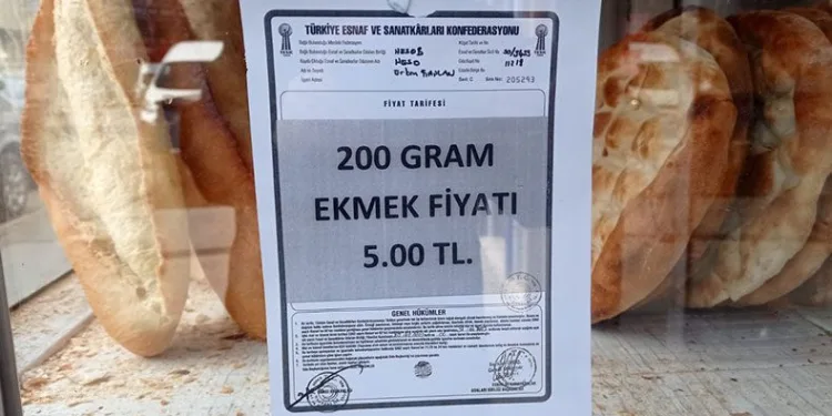 Hakkari’de ekmek 5 TL oldu