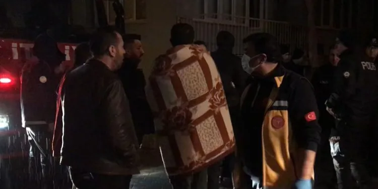 Kızını boğup, evi ateşe vermiş