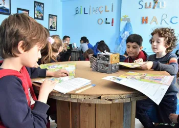 Mustafakemalpaşa belediyesinden sıfır atık kütüphanesi