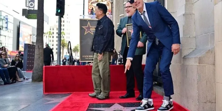 Robert Downey Jr’ın sakızı satışta