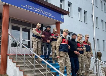 Kablo hırsızları Jandarma’dan kaçamadı