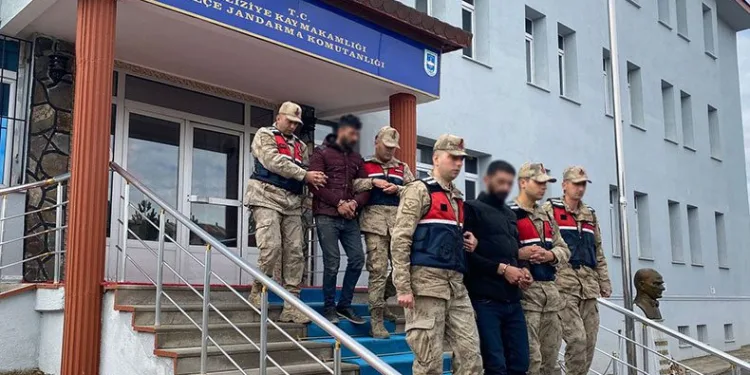 Kablo hırsızları Jandarma’dan kaçamadı