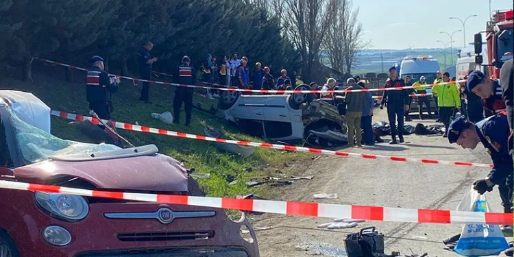 TEM otoyolunda zincirleme kaza