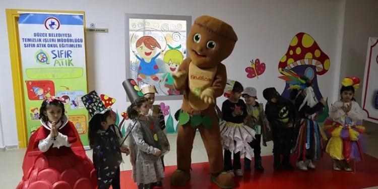 Sıfır atık gününde çocuklardan anlamlı etkinlik
