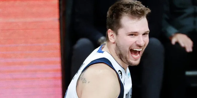 NBA’de Dallas Mavericks, Indiana Pacers’ı yenerek play-in şansını sürdürdü