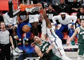 NBA’de Milwaukee Bucks, Doğu Konferansı liderliğini sürdürdü