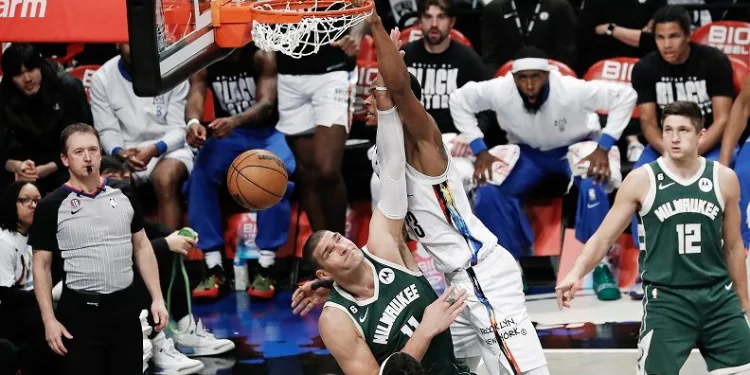 NBA’de Milwaukee Bucks, Doğu Konferansı liderliğini sürdürdü