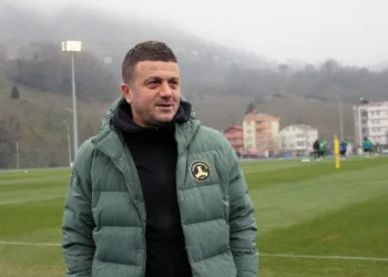 Hakan Keleş: “Şehir olarak Giresunspor’a sahip çıkmamız gerekiyor”
