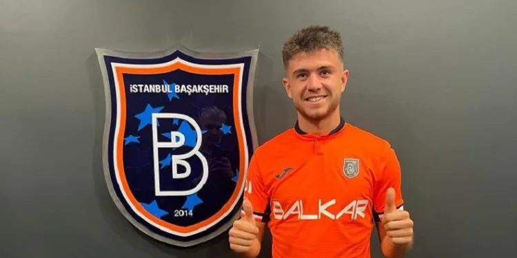 M. Başakşehir, Berkay Aydoğmuş’u renklerine bağladı