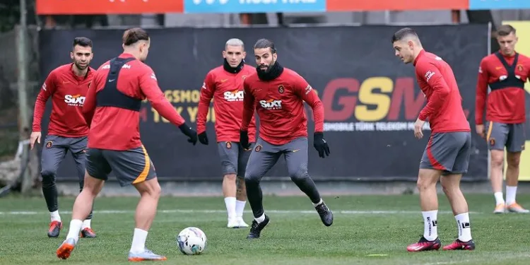 Galatasaray hazırlıklarına devam etti