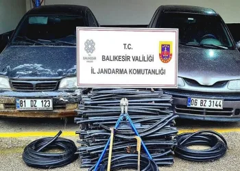 Kablo hırsızlarını JASAT yakaladı