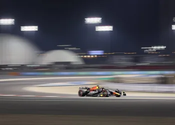 Formula 1’de sezonun ilk yarışında ipi Verstappen göğüsledi