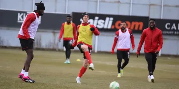 Demir Grup Sivasspor, Fiorentina maçı hazırlıklarını sürdürdü