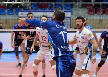Arkas Spor düşüşte