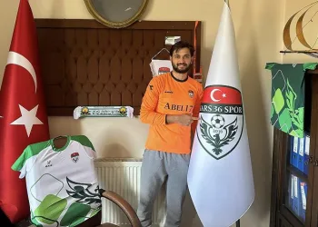 Kars 36 Spor kaleci sorunu çözüldü