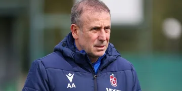 Trabzonspor’da Abdullah Avcı istifa etti