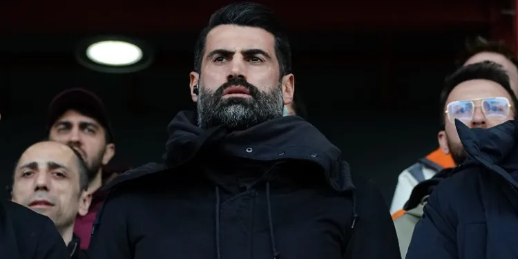Volkan Demirel, Pendikspor-Tuzlaspor mücadelesini tribünden takip etti