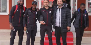 DG Sivasspor, Fiorentina maçı için İtalya’ya gitti