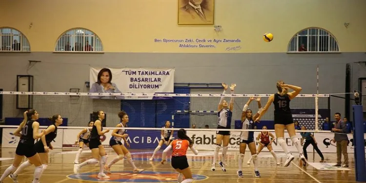Aydın’ın Sultanları Sarıyer Belediyespor’u sahasında farklı yendi