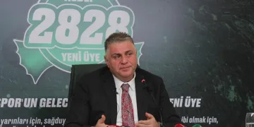 B. Giresunspor Başkanı Nahid Yamak: “Takımın borcu 300 milyon TL”