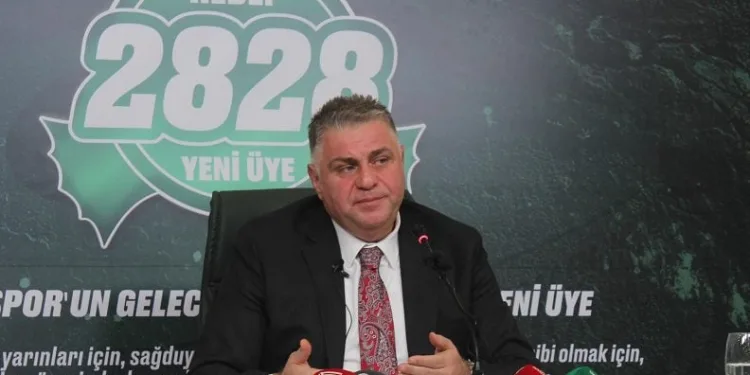 B. Giresunspor Başkanı Nahid Yamak: “Takımın borcu 300 milyon TL”