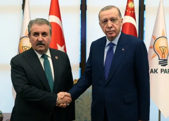 Cumhurbaşkanı Erdoğan, BBP Genel Başkanı Destici’yi kabul etti
