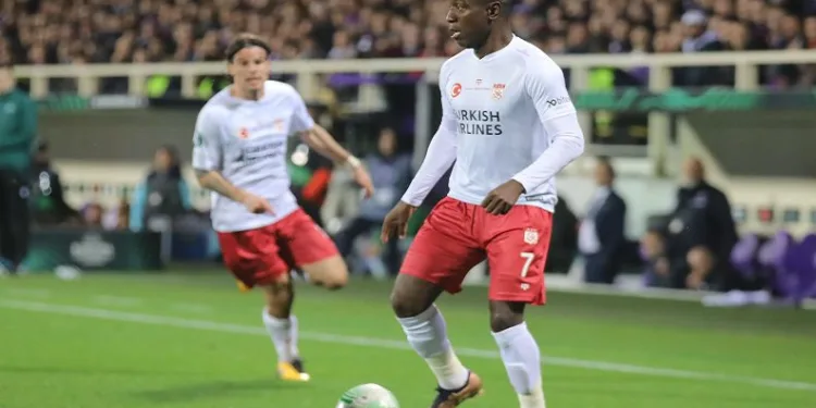 DG Sivasspor’da Max Gradel kırmızı kart gördü, rövanş maçında yok