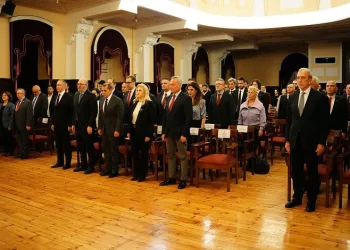 Galatasaray’ın düzenlediği müzayedede 17 milyon 780 bin TL toplandı