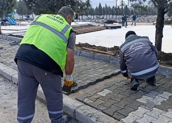İnegöl Belediyesi deprem bölgesinde çalışmalarını sürdürüyor