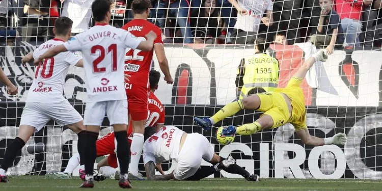 Fenerbahçe’nin rakibi Sevilla geriden gelip kazandı