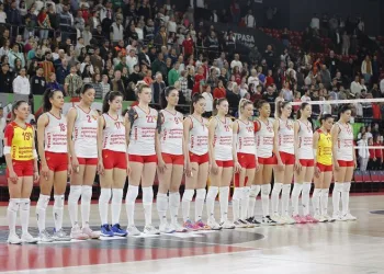 Göztepe Voleybol, zirveyi bırakmadı