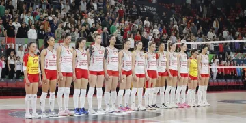 Göztepe Voleybol, zirveyi bırakmadı