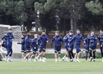 Fenerbahçe, Sevilla maçı hazırlıklarına devam etti