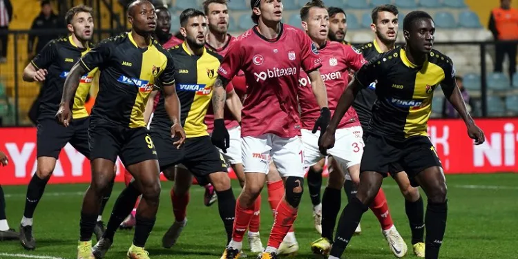 İstanbulspor: 3 – DG Sivasspor: 0