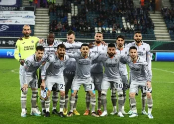 Medipol Başakşehir, Gent karşısında tur peşinde