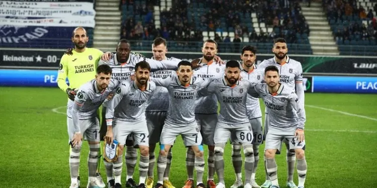 Medipol Başakşehir, Gent karşısında tur peşinde