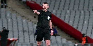 Fenerbahçe-Sevilla maçını Michael Oliver yönetecek