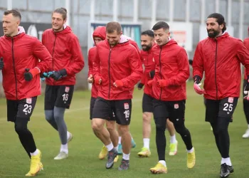 DG Sivasspor’da, Fiorentina maçı hazırlıkları başladı