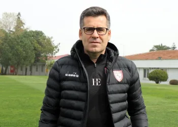 Y. Samsunspor Teknik Direktörü Hüseyin Eroğlu: “Liderliğe tesadüfen yükselmedik”