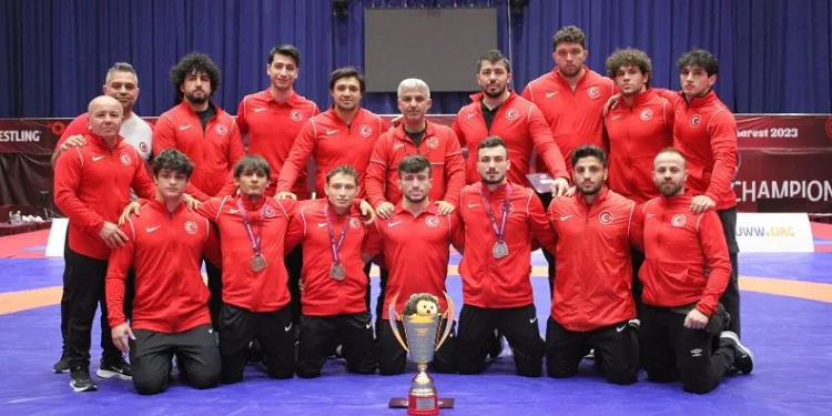 U23 Grekoromen Güreş Milli Takımı, ilk defa Avrupa şampiyonu oldu