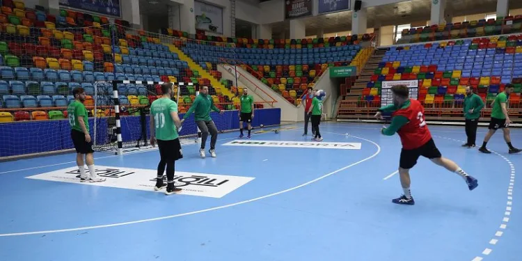 Sakarya Büyükşehir Hentbol’un yarı finalde rakibi Beykoz