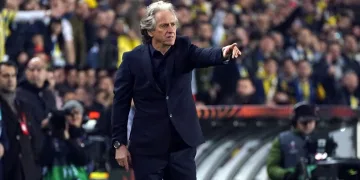 Fenerbahçe Teknik Direktörü Jorge Jesus: “Türkiye’de maçlar sahada değil masada kazanılıyor”
